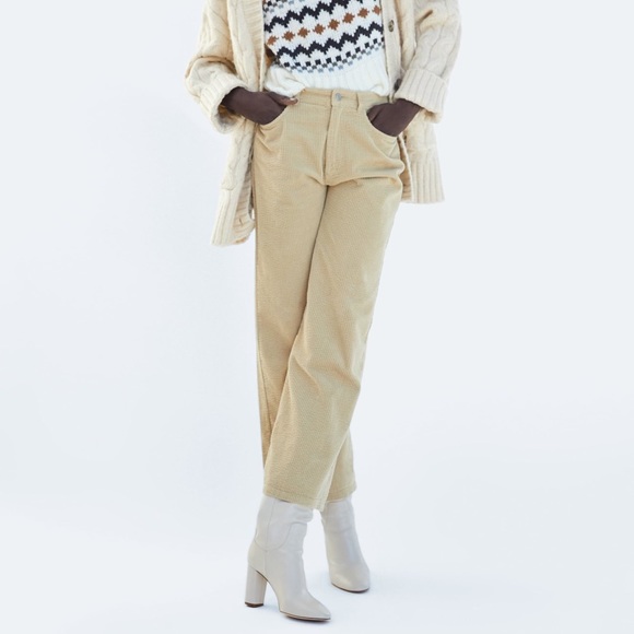 Wide Velvet beige pants from Zara - Picture 1 of 7